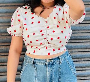 Cute Strawberry Print Cropped Top