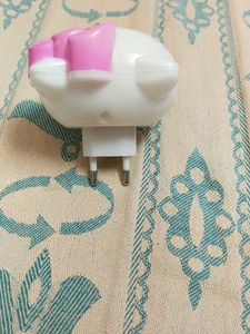 Hello Kitty light white