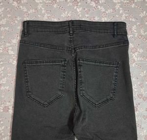 Ripped Black Skinny Jeans
