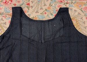 Striped Sleeveless kurta