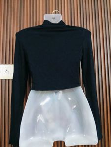 Black Turtleneck Cropped Long Sleeve Top