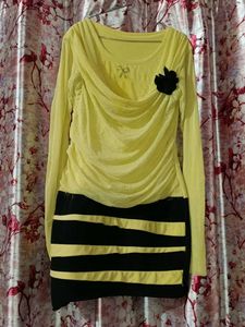 Chic Yellow & Black Striped top
