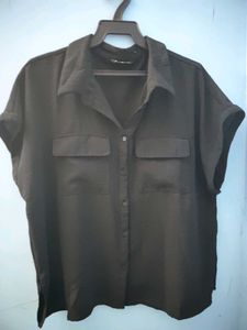 Black Short Sleeve Button-Up Shirt
