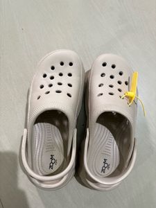 Comfortable Platform Clogs