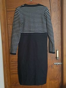 Elegant Striped Knit Midi Dress
