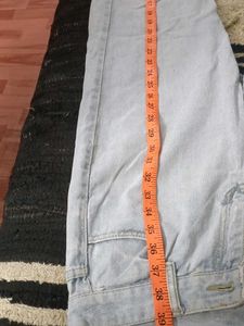 baggy jeans