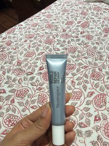 Neutrogena Visible Repair Eye Cream