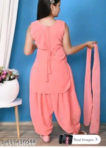 beautiful pink suit with dupatta .padosi girl geor