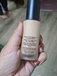 Bobbi Brown Long Wear Weightless Foundation