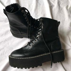 H&M unisex chunky boots