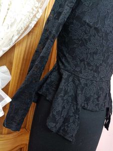 🖤Chic Black Lace Peplum Dress🖤