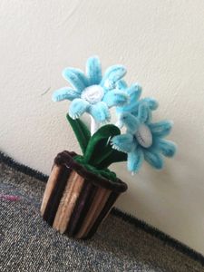 Cute Blue Pipe Cleaner Flower Pot