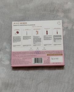 Just Herbs Makeup Kit