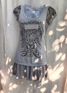 341110. Grey Embellished Graphic Print Top