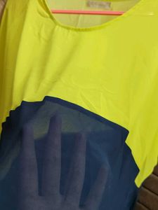 Chic Yellow &amp; Navy Colorblock Top