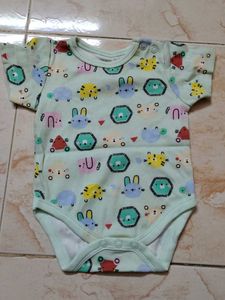 Cute Baby Bodysuit with Animal Prints