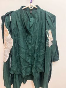three pcs Women’s pant top  jacket