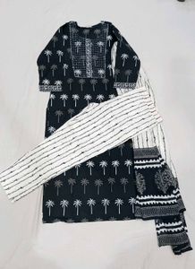 Black Suit Set With Dupatta