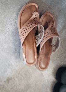 Bata brown sandle