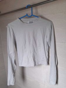 H&M  Grey Long Sleeve Top 🤍