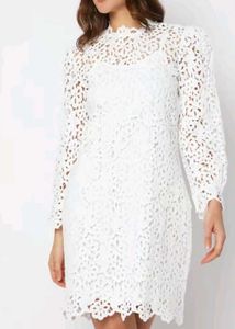 vero moda White Lace Midi Dress- Large (Fits M)