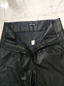 Y2K Black Faux Leather Pants