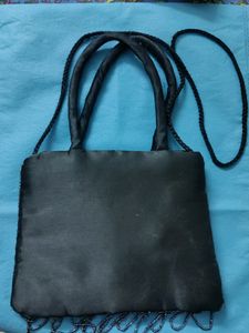 Traditional Bag With One Compartment