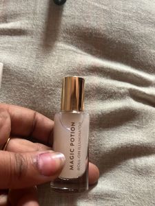 MyGlamm Face Primer