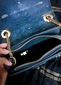 Black Studded Sling Bag 🖤👛