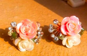 ❗ PRICE DROP ❗ Beautiful Rose Earrings