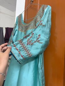 Elegant Teal Embroidered Kurta