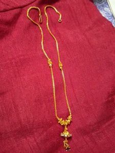 Elegant Gold Chain Necklace