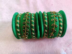 Green Kundan Thread Bangles Set