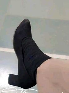 Classic Black Block Heel Pumps👠✨️