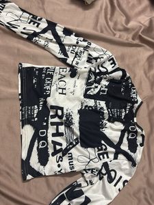 Graphic Print Long Sleeve Crop Top