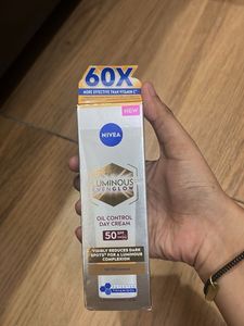 Nivea Luminous EvenGlow Oil Control Day Cream