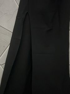 Elegant Black Off-Shoulder Maxi Dress