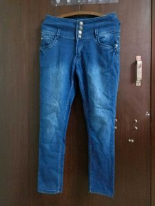 Blue High-Waisted Denim skinny Jeans