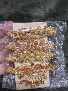 Elegant Vintage Hair Clips Set