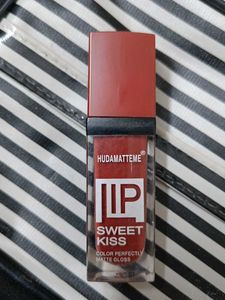 HUDAMATTEME Sweet Kiss Lipstick