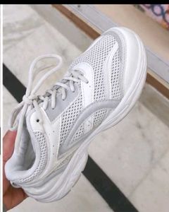 Stylish White Mesh Sneakers – Comfortable &amp; Trendy