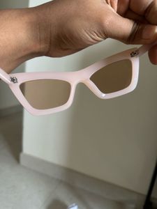 Stylish Pink Cat-Eye Sunglasses