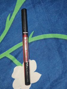 36H Eyeliner and pimple popper tool