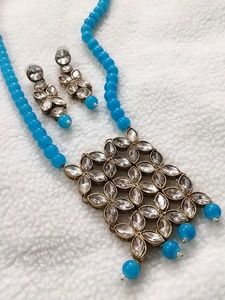 Stunning Blue Beaded Necklace & Earring Set
