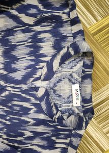 Stylish Blue &amp; White Ikat Print Kurta