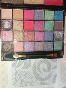 Multicolor Eyeshadow Palette Set