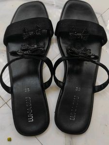 Westside Flat Bow Sandals.