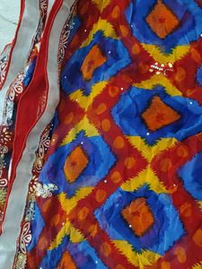 Vibrant Geometrical multi colour dupatta with 2.5