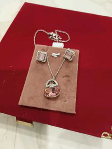 Elegant Pink Crystal Necklace &amp; Earring Set