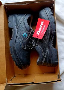 Bata Industrials Men's Leather Shoes